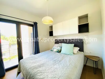 Wohnung 107 m², Insel Brač - 200 m vom Meer - 15