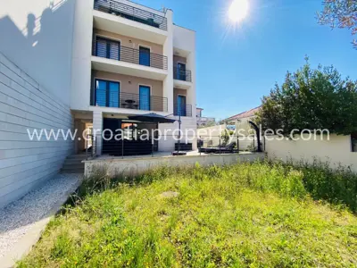 Wohnung 107 m², Insel Brač - 200 m vom Meer - 9