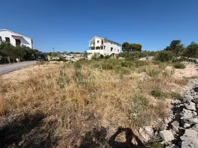 Građevinsko zemljište 516 m², Jezera - blizu mora