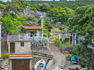 Građevinsko zemljište 801 m², Zastražišće - prvi red do mora - 4