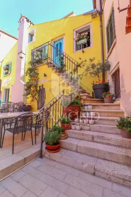 Rovinj, centar, uhodani restoran na top lokaciji - 3