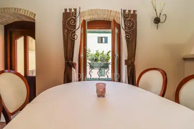Rovinj, centar, uhodani restoran na top lokaciji - 8