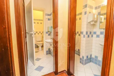 Rovinj, centar, uhodani restoran na top lokaciji - 10