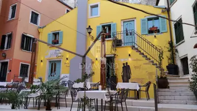 Rovinj, center, established restaurant in a prime location