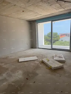 Verkauf einer mit Parkplatz und Meerblick, Ližnjan! - 11