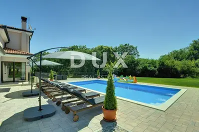 Villa 385 m², Rovinj - 4 Schlafzimmer und Pool - 3