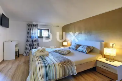 Villa 385 m², Rovinj - 4 Schlafzimmer und Pool - 18