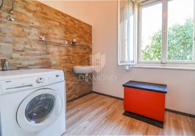 Wohnung 174 m², Pula Centar - österreichisch-ungarische Villa - 15