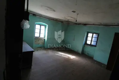 Kuća za adaptaciju, Pićan-Zajci, privatnost i pogled na dolinu - 13