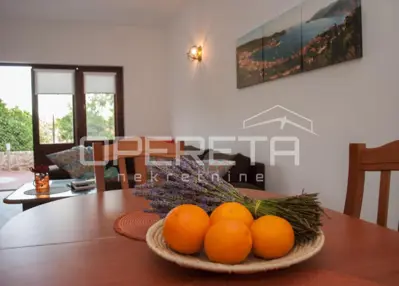 Haus zum Kauf in Vis, 446 m²
