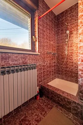Sesvete, kuća površine 260 m², sagrađena 1986. - 11