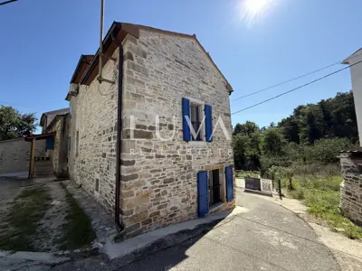 Haus 105 m², Martinčići - aus Stein, renoviert - 2