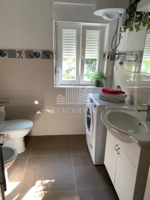 House 220 m², Kali - 70 m from the sea and the town center - 12