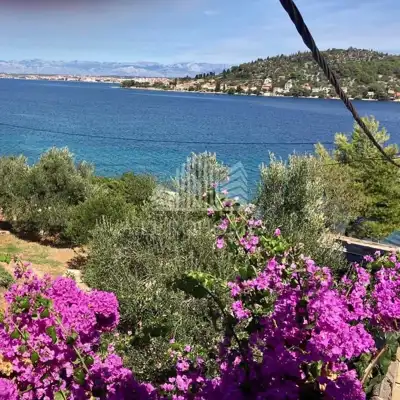 House 220 m², Kali - 70 m from the sea and the town center - 1