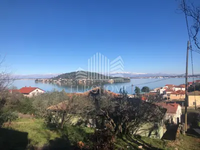House 220 m², Kali - 70 m from the sea and the town center - 15