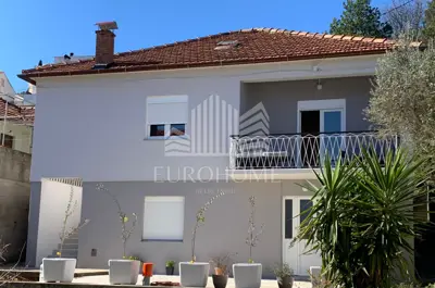 House 220 m², Kali - 70 m from the sea and the town center - 2