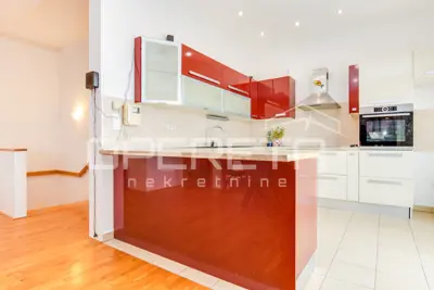 House for rent in Šestine, 400 m² - 4