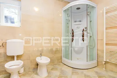 House for rent in Šestine, 400 m² - 18