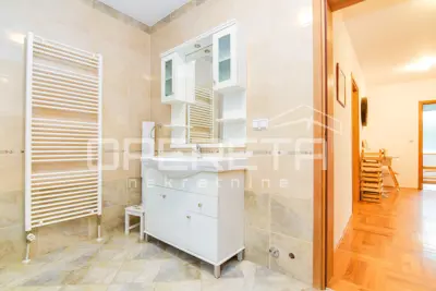 House for rent in Šestine, 400 m² - 19