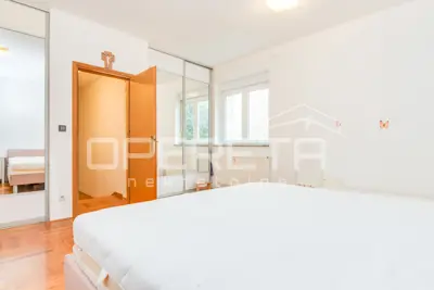 House for rent in Šestine, 400 m² - 11