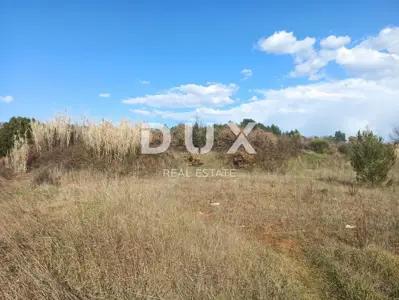 Building plot 3,000 m², Šijana - by the main road