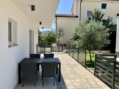 Wohnung zur Miete in Doričići, 104 m² - 2