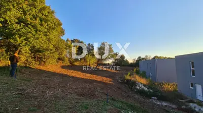 Građevinsko zemljište 980 m², Juršići - povišena lokacija - 6
