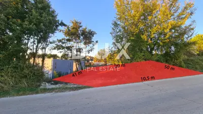 Građevinsko zemljište 980 m², Juršići - povišena lokacija - 9