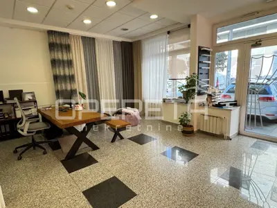Gewerbefläche 52 m², Trešnjevka - Sjever, Schaufenster und Parkplatz - 9