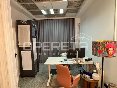 Gewerbefläche 52 m², Trešnjevka - Sjever, Schaufenster und Parkplatz - 5