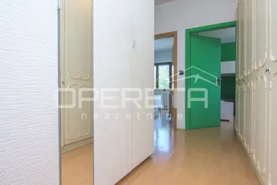 House 356 m², Ivanja Reka - semi-detached and 4 floors - 20