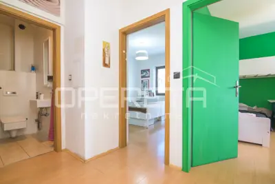 House 356 m², Ivanja Reka - semi-detached and 4 floors - 17
