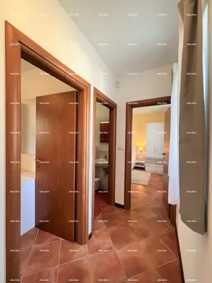 SAMOSTOJEĆA KUĆA S DVA ODVOJENA APARTMANA – MEDULIN, POŠESI, 150 m OD MORA - 5