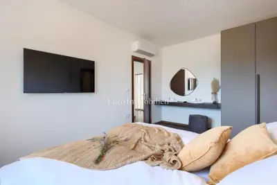 Villa 272 m², Svetvinčenat - beheizter Pool und Grundstück 846 m² - 8