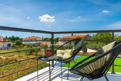 Villa 272 m², Svetvinčenat - beheizter Pool und Grundstück 846 m² - 4