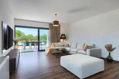 Villa 272 m², Svetvinčenat - beheizter Pool und Grundstück 846 m² - 6