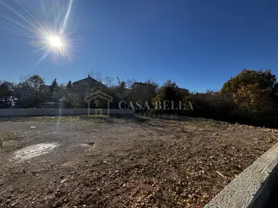 Building plot 1,051 m², Čavle - quiet location - 2