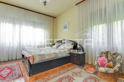 House 520 m², Stubičke Toplice - large plot and utility building - 15