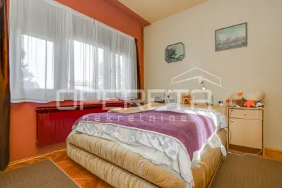 House 520 m², Stubičke Toplice - large plot and utility building - 13