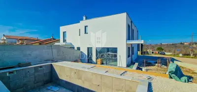 Umag! Opremljena moderna kuća s bazenom! - 11