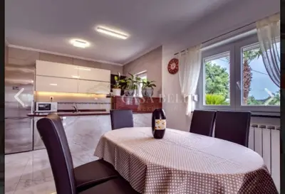 Ground floor 101 m², Kampor on Rab - 3 rooms and terrace - 5