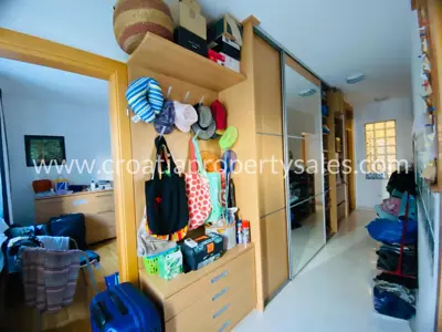 Stan, Brač, 77 m², 3-soban, 330 000 € - 10