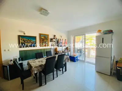Stan, Brač, 77 m², 3-soban, 330 000 € - 2