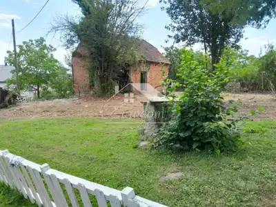 Kuća 611 m², Oroslavje - zemljište kvadratnog oblika