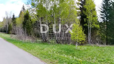 Baugrundstück 1.553 m², Ravna Gora - Hlevci, an der Straße