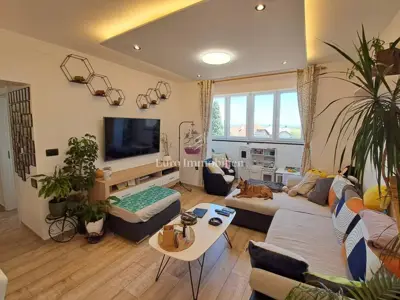 Wohnung 52 m², Vidikovac Pula - teilweiser Meerblick