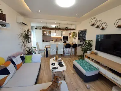 Wohnung 52 m², Vidikovac Pula - teilweiser Meerblick - 2