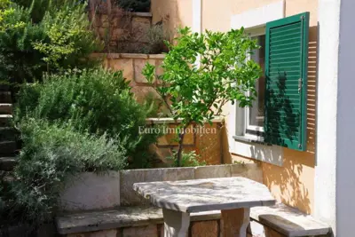 Kuća 450 m², Labin - 8 apartmana i bazen - 5