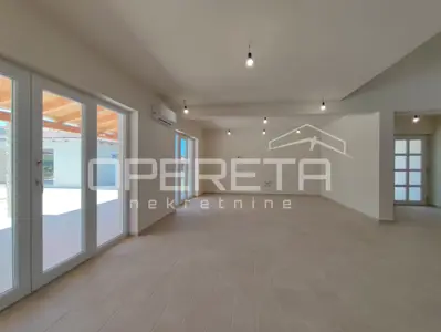 Novoizgrađena Vila s bazenom 187 m², parcela 1.852 m², Zemunik Gornji, Zadar - 22