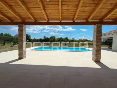 Novoizgrađena Vila s bazenom 187 m², parcela 1.852 m², Zemunik Gornji, Zadar - 16